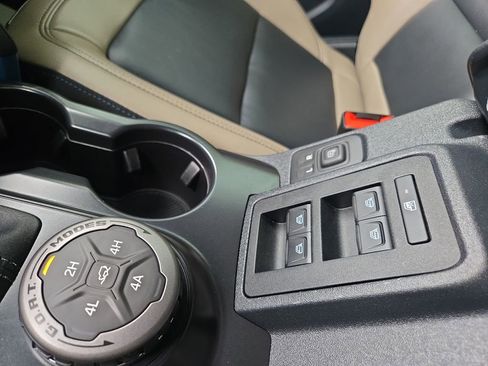 Used 2024 Ford Bronco Wildtrak AWD/4WD image 29