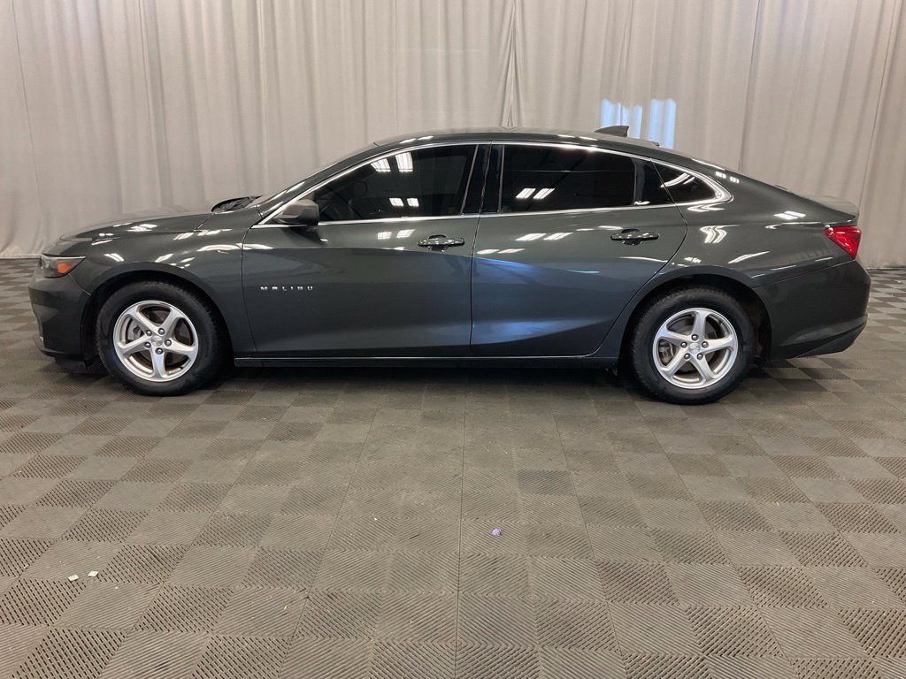Used 2018 Chevrolet Malibu LS w/ LPO, Convenience Package 2 FWD image 8