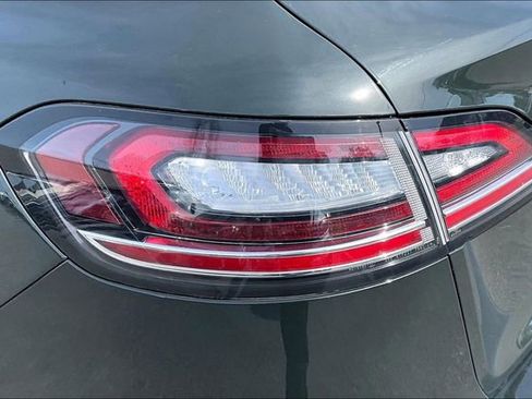 Used 2023 Lincoln Nautilus Reserve w/ Equipment Group 201A image 20