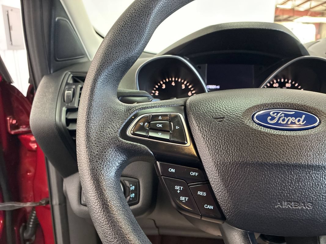 Used 2017 Ford Escape SE w/ Equipment Group 201A AWD/4WD image 12
