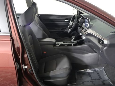 Used 2024 Nissan Altima 2.5 SV AWD/4WD image 22