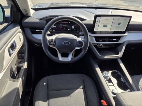 New 2026 Ford Explorer Active AWD/4WD image 7