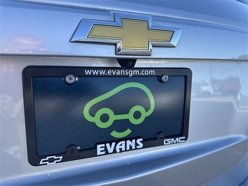 Used 2022 Chevrolet Trax LT w/ LT Convenience Package image 30