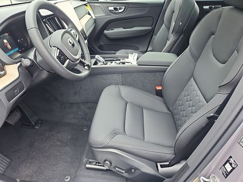 New 2026 Volvo XC60 B5 Plus w/ Protection Package Premier image 21