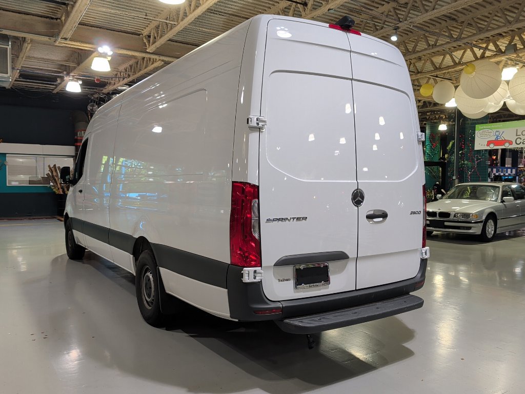Used 2026 Mercedes-Benz Sprinter 2500 image 10