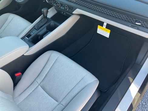 Certified 2025 Honda Accord SE image 28