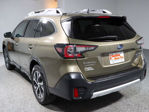 Used 2021 Subaru Outback Touring w/ Popular Package #2 AWD/4WD image 9