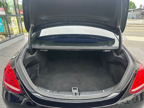 Used 2017 Mercedes-Benz C 300 4MATIC Sedan image 12
