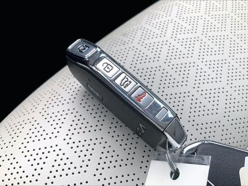 Certified 2023 Kia Sorento SX AWD/4WD image 15