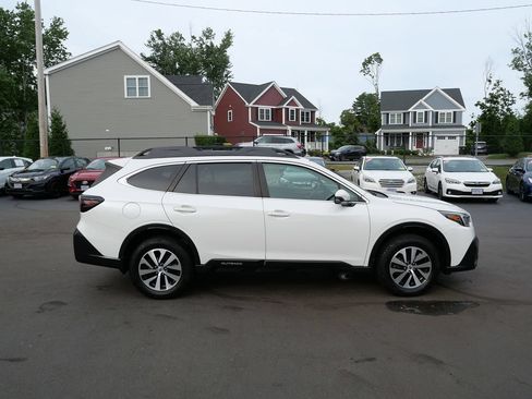 Used 2020 Subaru Outback Premium AWD/4WD image 8