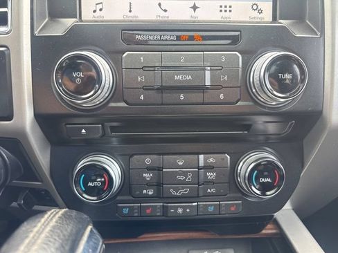 Used 2016 Ford F150 Lariat w/ Equipment Group 502A Luxury AWD/4WD image 37
