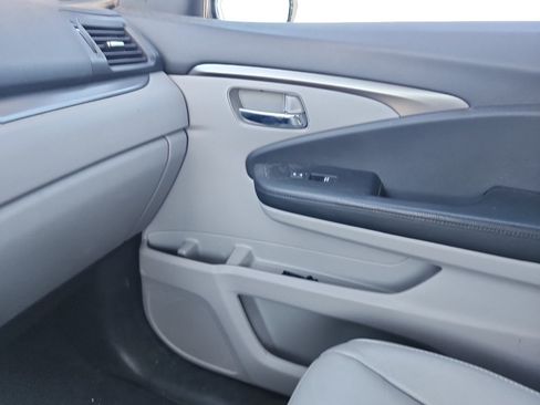 Used 2019 Honda Pilot EX-L image 30