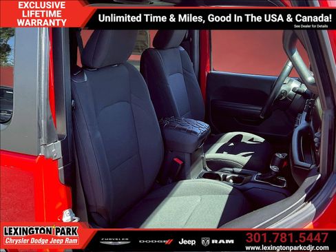 Used 2019 Jeep Wrangler Sport AWD/4WD image 29