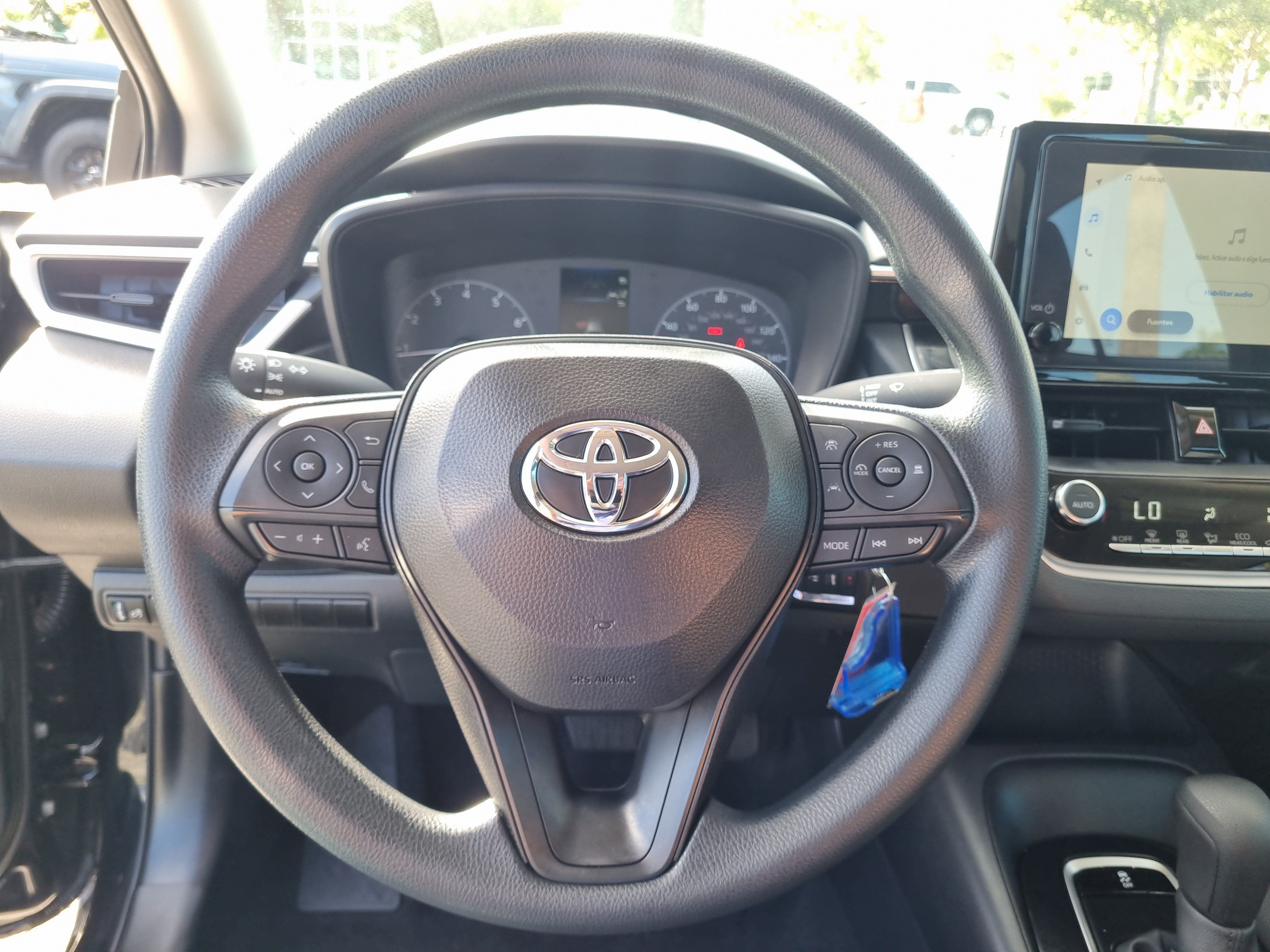 Used 2025 Toyota Corolla LE FWD image 26