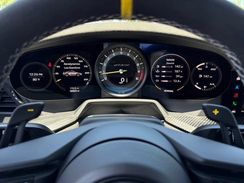 Certified 2025 Porsche 911 GT3 RS w/ Weissach Package RWD image 19