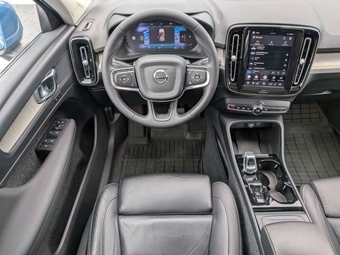 Certified 2023 Volvo XC40 B4 Plus w/ Protection Package Premier FWD image 20
