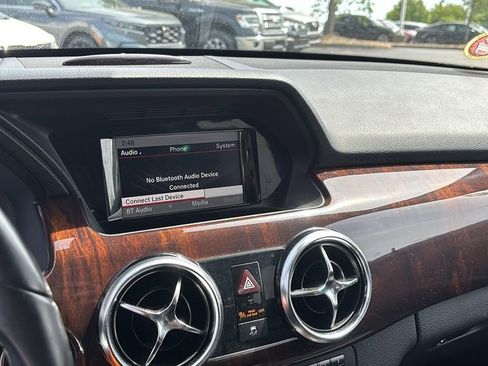 Used 2013 Mercedes-Benz GLK 250 BlueTEC 4MATIC image 19