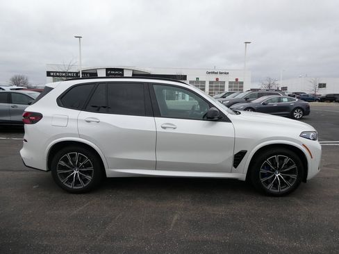 Used 2026 BMW X5 M60i image 2