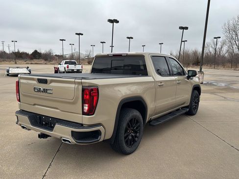 Used 2022 GMC Sierra 1500 Elevation w/ Elevation Premium Package image 5