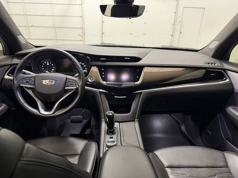Used 2020 Cadillac XT6 Premium Luxury w/ Platinum Package AWD/4WD image 13