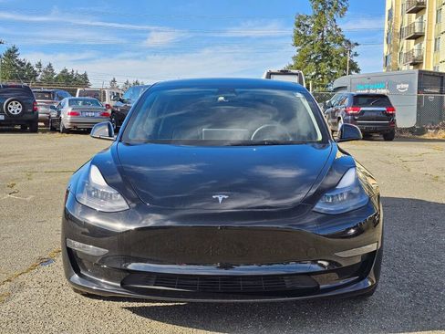 Used 2023 Tesla Model 3 Performance image 3