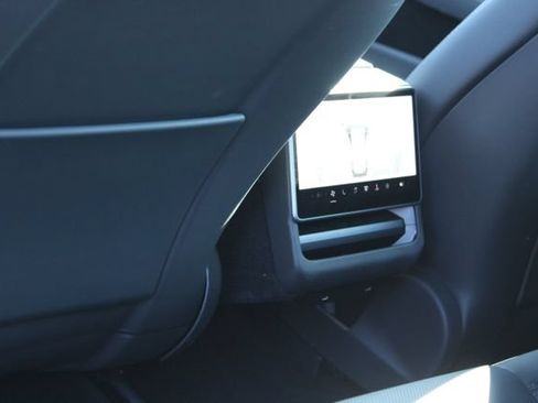 Used 2025 Tesla Model 3 Long Range RWD image 31