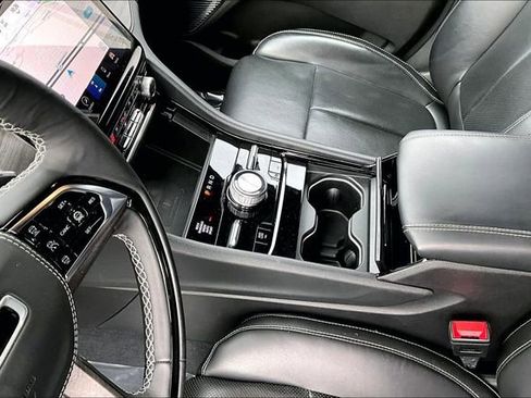 Used 2023 Jeep Grand Cherokee Overland w/ Advanced Protech Group III image 13