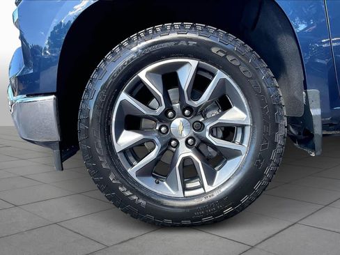 Certified 2022 Chevrolet Silverado 1500 LT image 9