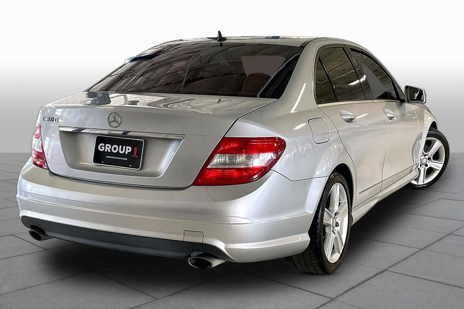Used 2011 Mercedes-Benz C 300 Sedan image 12