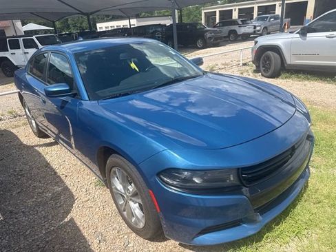 Used 2022 Dodge Charger SXT AWD/4WD image 3