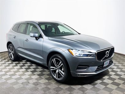 Used 2021 Volvo XC60 T5 Momentum w/ Advanced Package