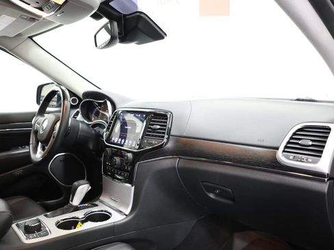 Used 2019 Jeep Grand Cherokee Summit w/ Platinum Series Group AWD/4WD image 23