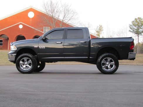 Used 2018 RAM 1500 Big Horn image 5