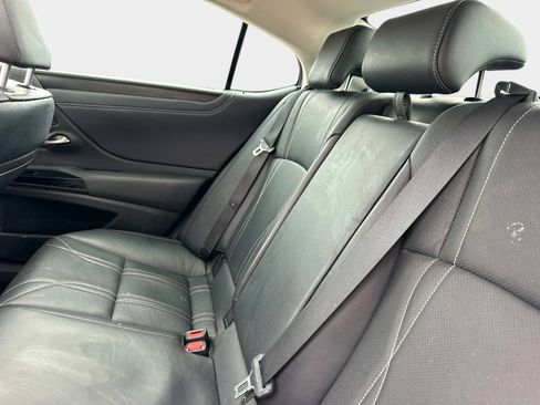 Used 2024 Lexus ES 350 w/ Technology Package image 13