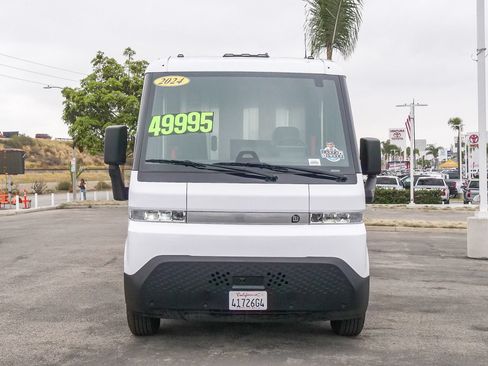 Used 2024 Chevrolet Brightdrop 600 w/ Commercial Equipment Package AWD/4WD image 2