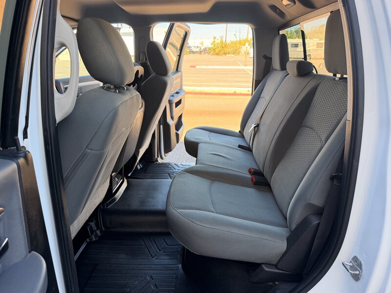 Used 2015 RAM 2500 SLT AWD/4WD image 30