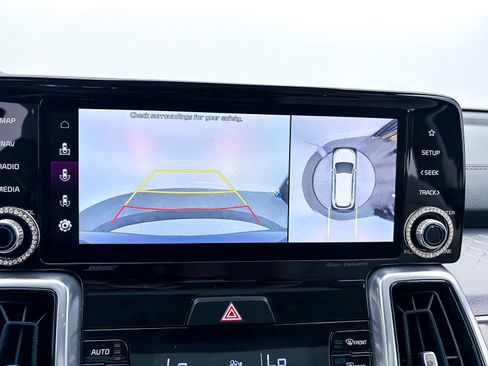 Used 2022 Kia Sorento SX image 9
