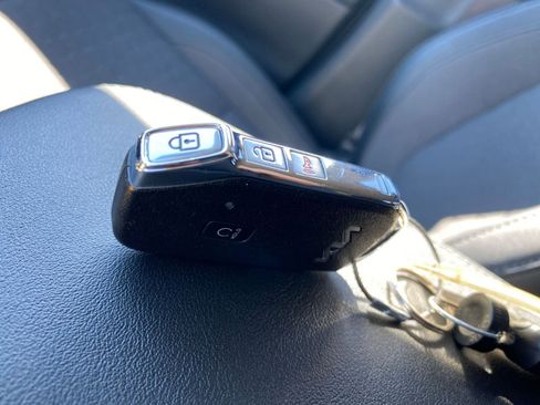 Used 2025 Kia Seltos S image 22