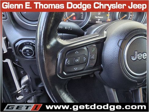 Certified 2021 Jeep Gladiator Willys image 20