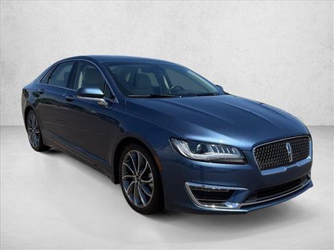 Used 2019 Lincoln MKZ Reserve w/ Reserve Plus Package FWD image 3