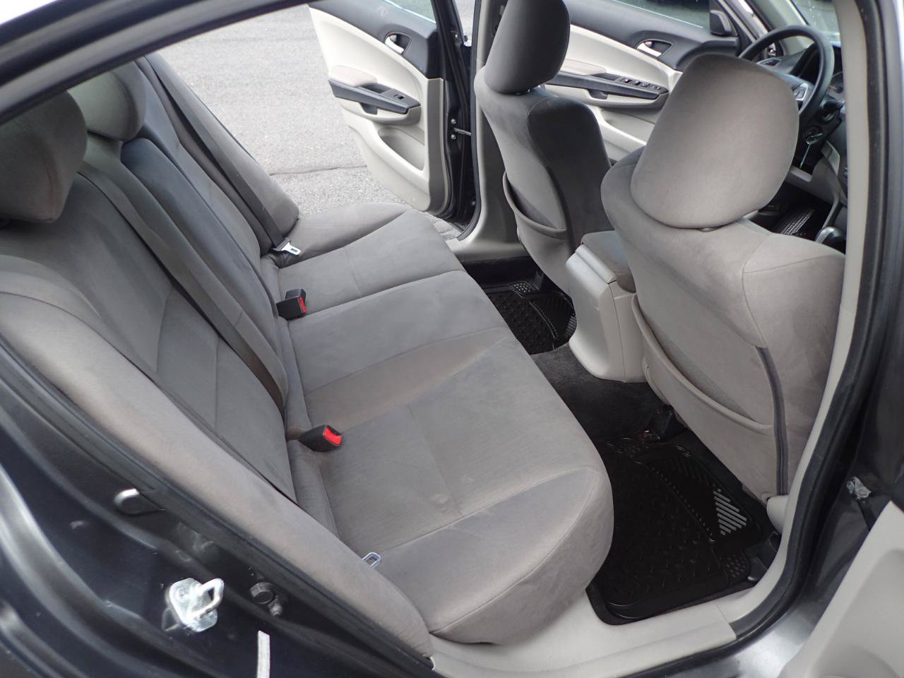 Used 2011 Honda Accord LX image 11