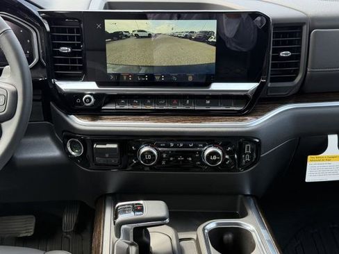 New 2026 GMC Sierra 1500 Elevation image 30