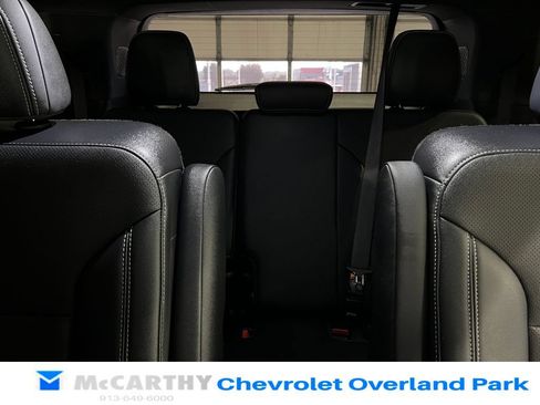 Used 2025 Chevrolet Traverse LT w/ Midnight/Sport Edition FWD image 26