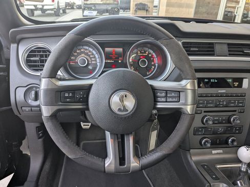 Used 2013 Ford Mustang Shelby GT500 image 16
