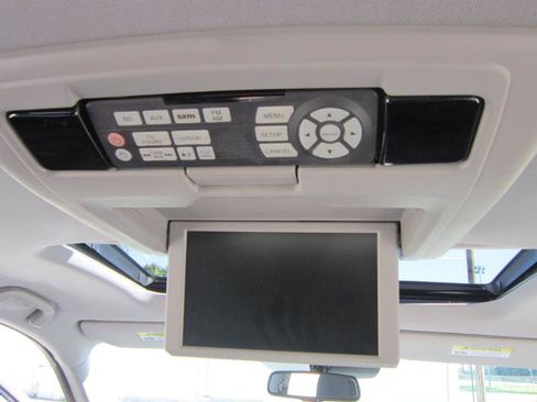 Used 2016 Honda Pilot Touring image 9