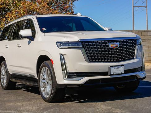 Certified 2021 Cadillac Escalade Premium Luxury image 5