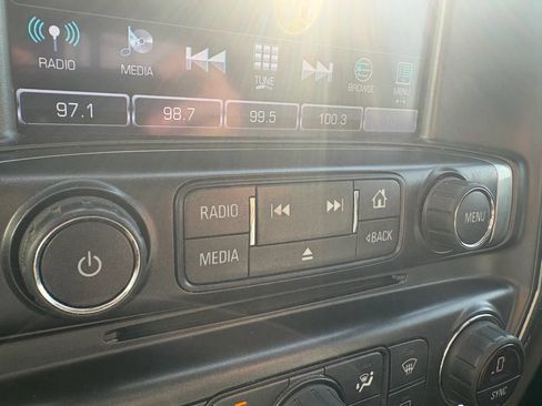 Used 2018 Chevrolet Silverado 1500 LTZ w/ Texas Edition AWD/4WD image 30