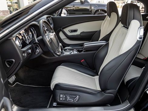 Used 2016 Bentley Continental GT image 19