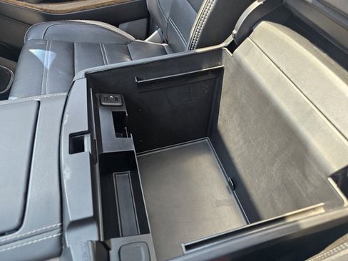 Used 2020 GMC Yukon Denali image 47