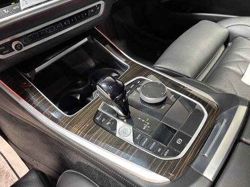 Used 2023 BMW X5 xDrive40i w/ M Sport Package image 13